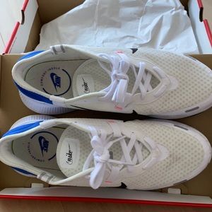 lightly worn nike reposto.